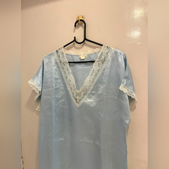 Blue satin night dress - Picture 5 of 5